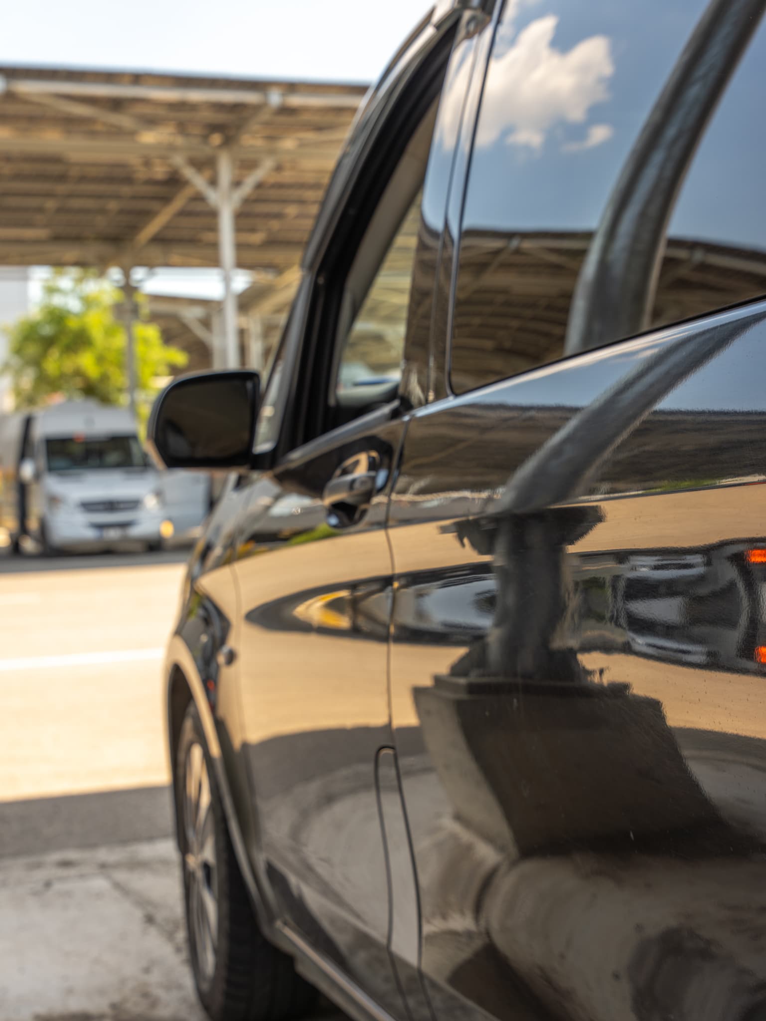 Brayas Travel VIP Vito — cared-for details